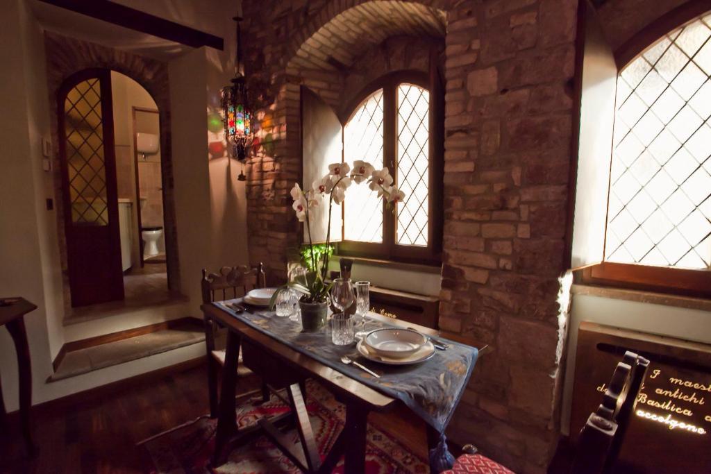 Appartement Loggia Dei Maestri Comacini à Assise Chambre photo